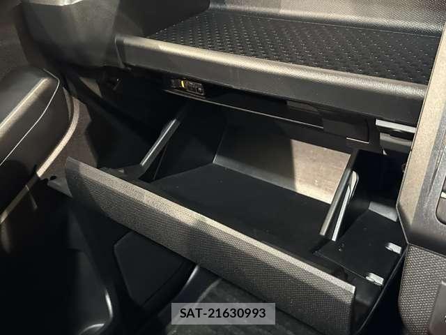 Daihatsu TAFT 2021-06 8132603-25