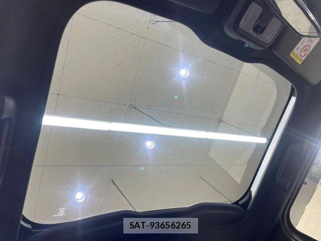 Daihatsu TAFT 2021-12 8146812-6