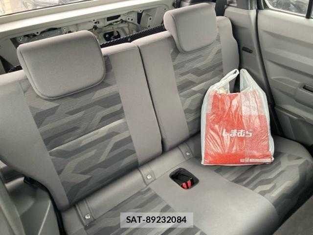 Daihatsu TAFT 2022-04 8210545-13