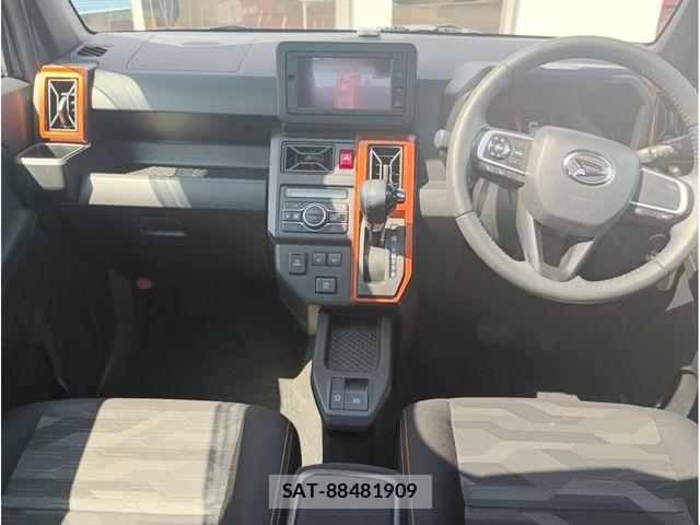 Daihatsu TAFT 2022-07 8210541-1