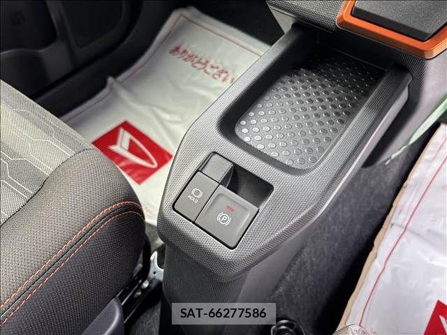 Daihatsu TAFT 2026-03 8232039-21