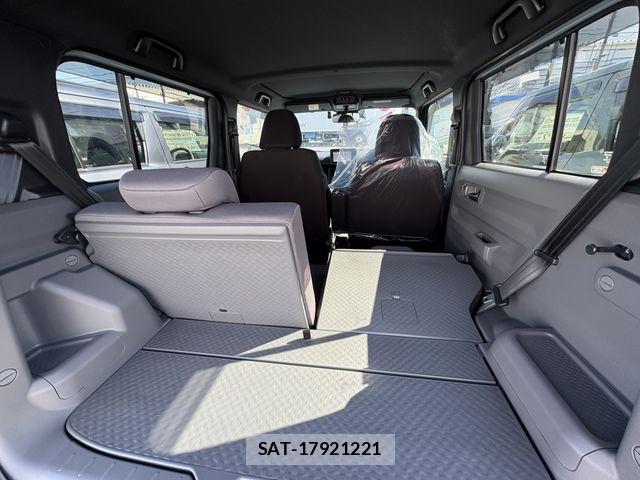 Daihatsu TAFT 2025-01 8317477-28