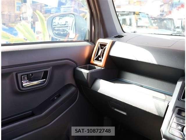 Daihatsu TAFT 2020-09 8317490-17