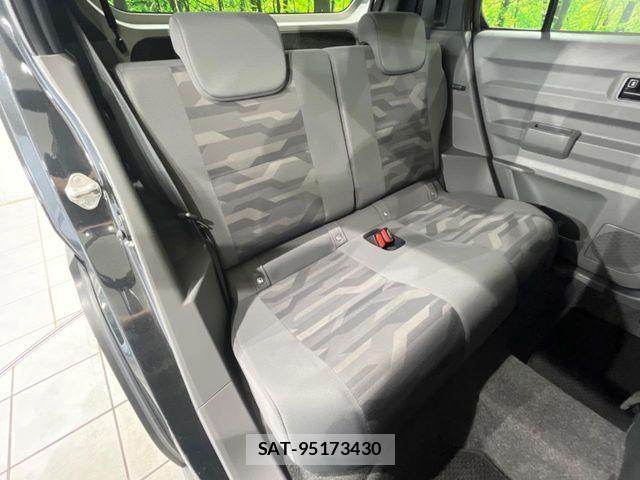Daihatsu TAFT 2021-12 8317484-9