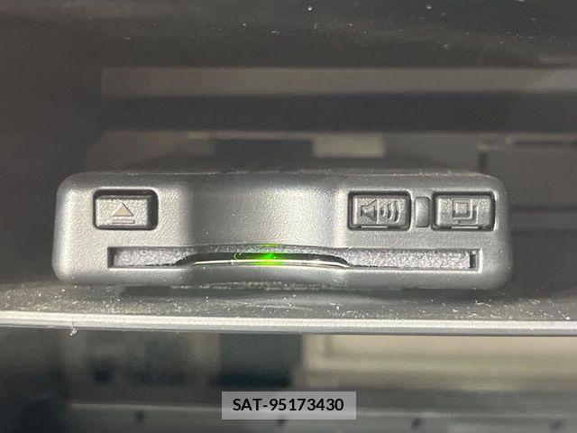 Daihatsu TAFT 2021-12 8317484-6