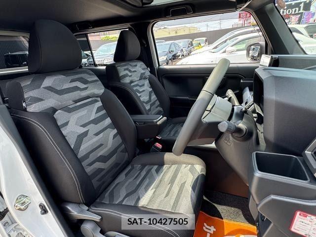 Daihatsu TAFT 2024-09 8338109-8