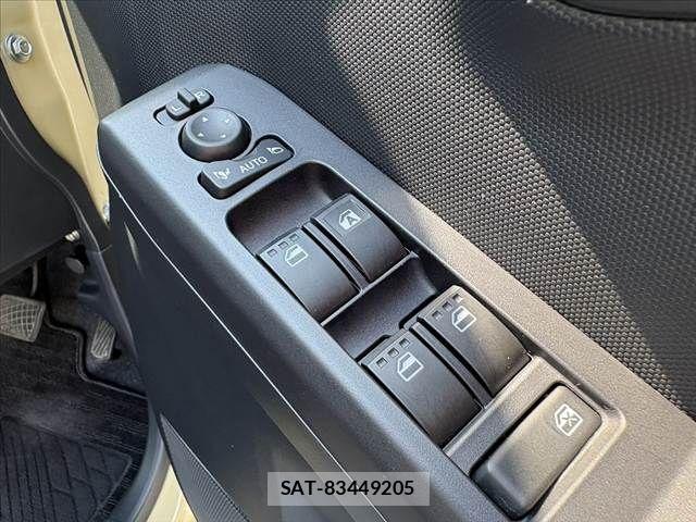 Daihatsu TAFT 2021-10 8338121-21