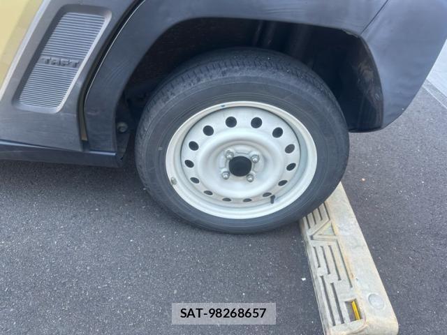 Daihatsu TAFT 2021-11 8369171-8