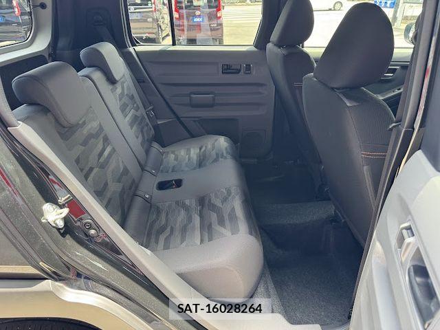 Daihatsu TAFT 2025-04 8369140-10