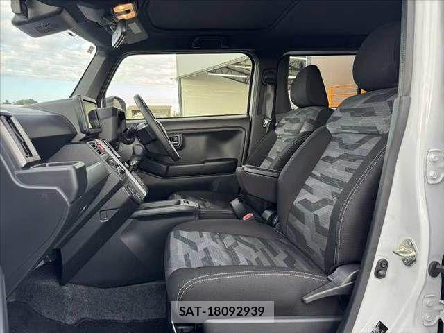 Daihatsu TAFT 2025-12 8369132-16
