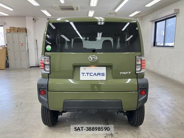 Daihatsu TAFT 2021-09 8746220-21