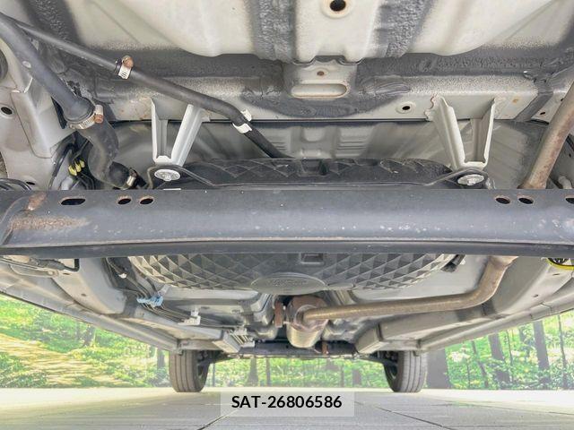 Daihatsu TAFT 2021-09 8746217-18
