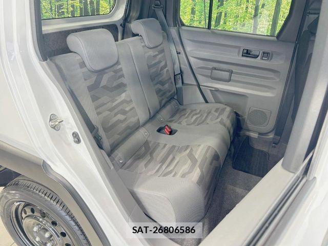 Daihatsu TAFT 2021-09 8746217-8