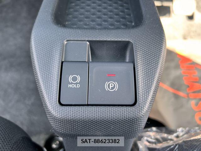 Daihatsu TAFT 2026-03 8782253-5
