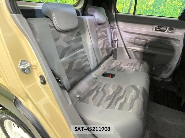 Daihatsu TAFT 2021-09 8831926-9