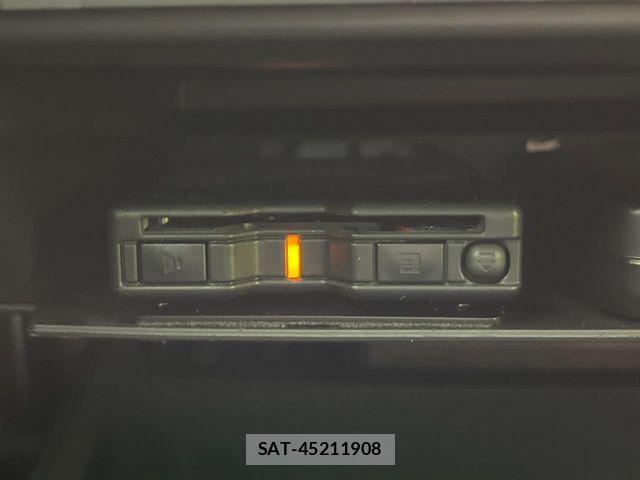 Daihatsu TAFT 2021-09 8831926-7