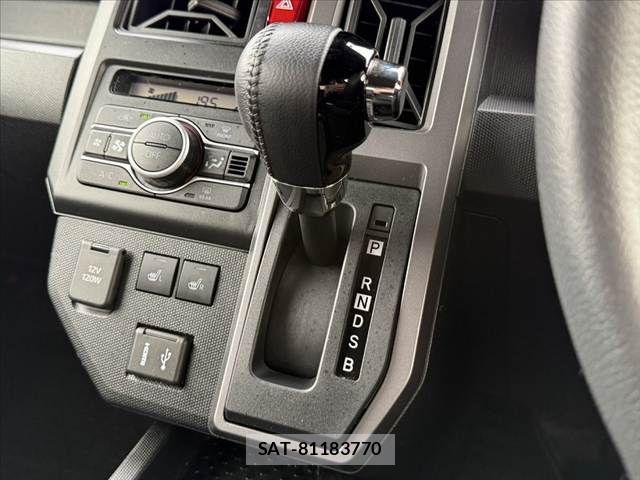 Daihatsu TAFT 2023-09 8831928-26