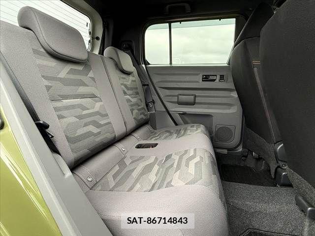 Daihatsu TAFT 2021-12 8850815-17