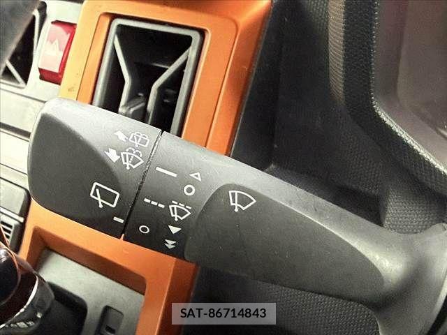 Daihatsu TAFT 2021-12 8850815-28