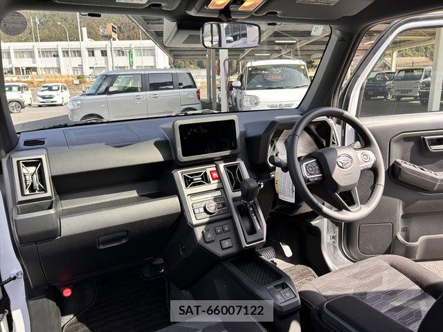 Daihatsu TAFT 2026-03 8850810-10