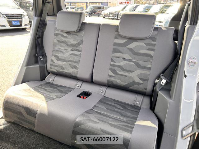 Daihatsu TAFT 2026-03 8850810-12