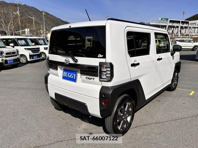 Daihatsu TAFT 2026-03 8850810-3