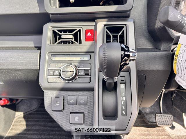 Daihatsu TAFT 2026-03 8850810-7