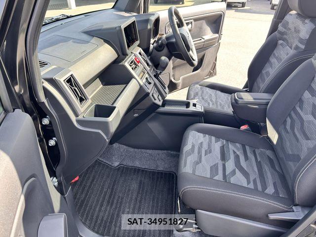 Daihatsu TAFT 2026-03 8850811-8