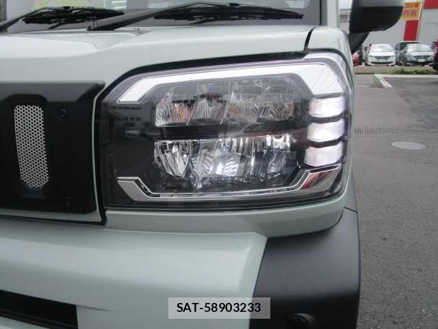 Daihatsu TAFT 2025-04 8882479-28