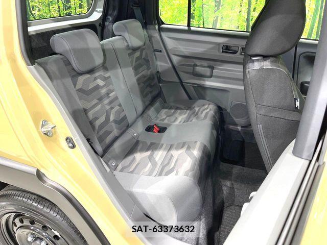 Daihatsu TAFT 2025-07 8882488-9