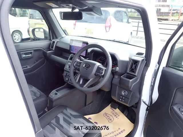 Daihatsu TAFT 2025-04 8882481-1