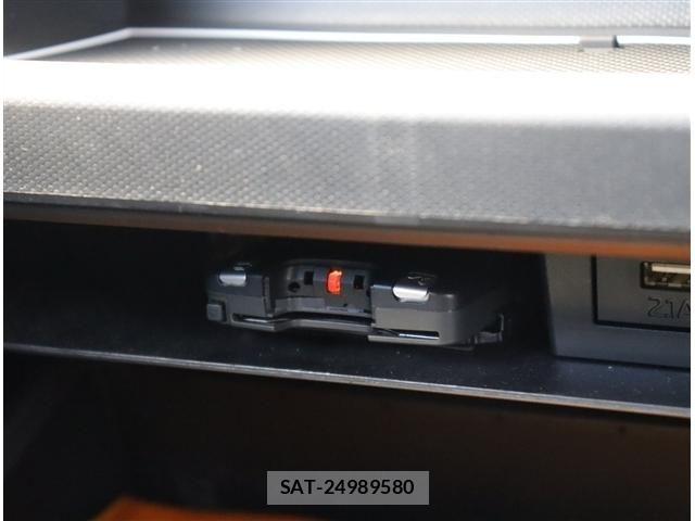 Daihatsu TAFT 2022-12 8882484-7
