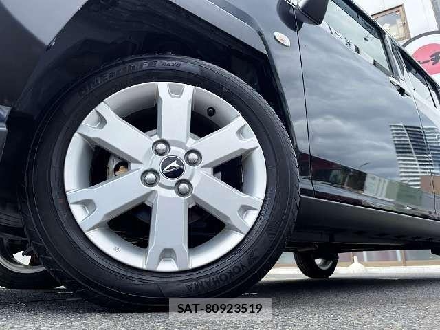 Daihatsu TAFT 2021-12 8884440-3