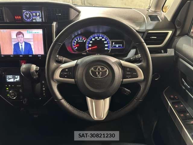 Toyota TANK 2017-01 526371-9