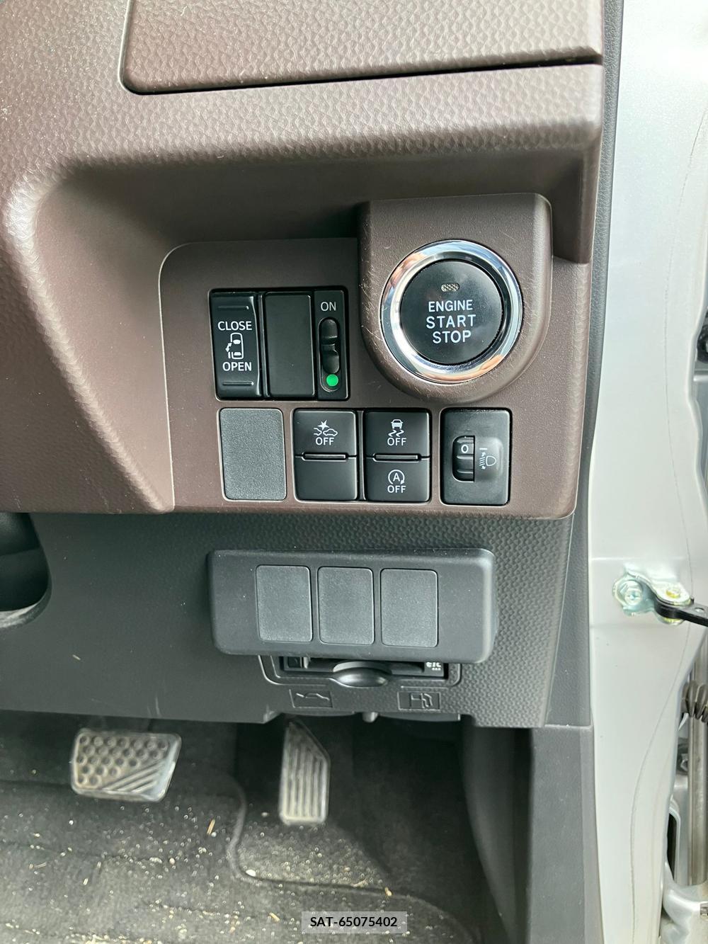 Toyota TANK 2018 994356-22