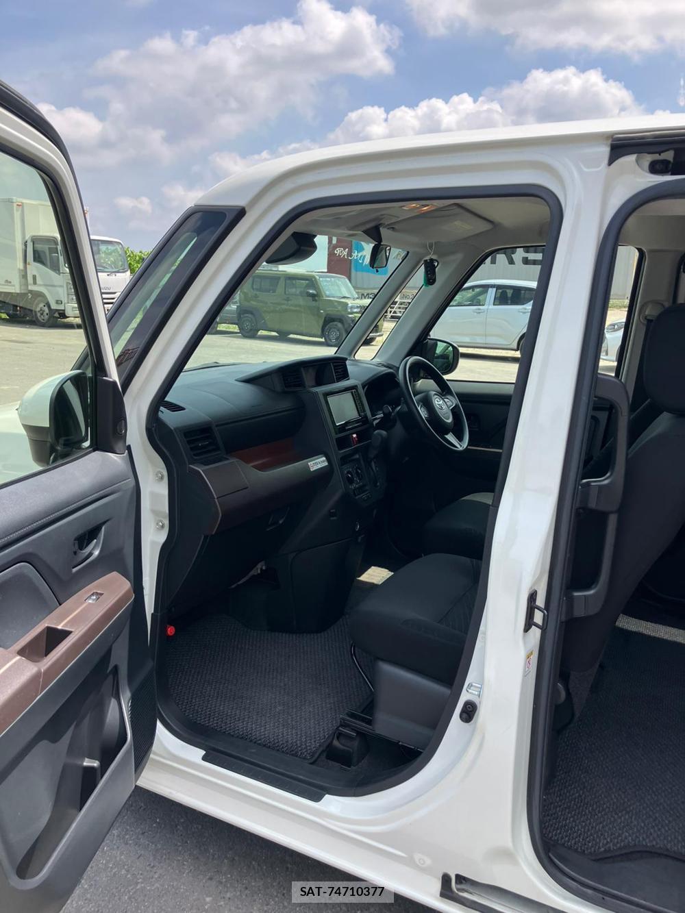 Toyota TANK 2018-07 1056662-9