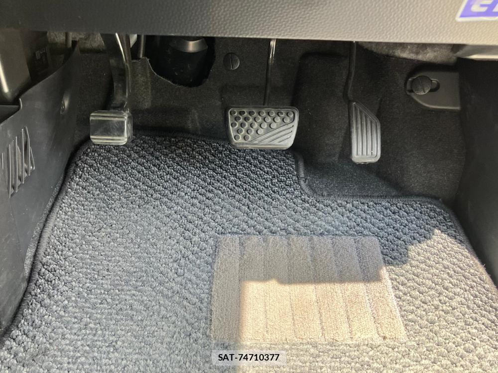 Toyota TANK 2018-07 1056662-21