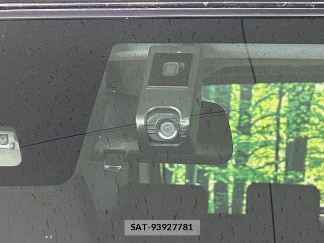 Toyota TANK 2017-02 5880437-6