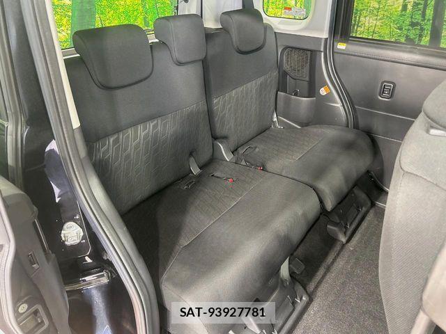 Toyota TANK 2017-02 5880437-8