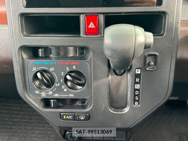 Toyota TANK 2017-06 6615166-11
