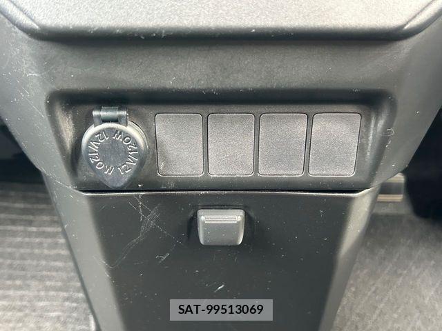 Toyota TANK 2017-06 6615166-12