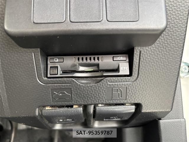 Toyota TANK 2017-11 6642692-12