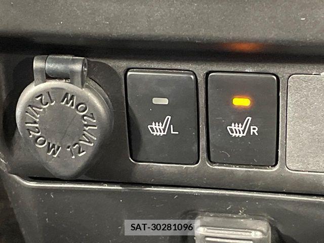 Toyota TANK 2017-10 6817528-6