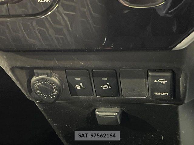Toyota TANK 2019-06 6817527-5