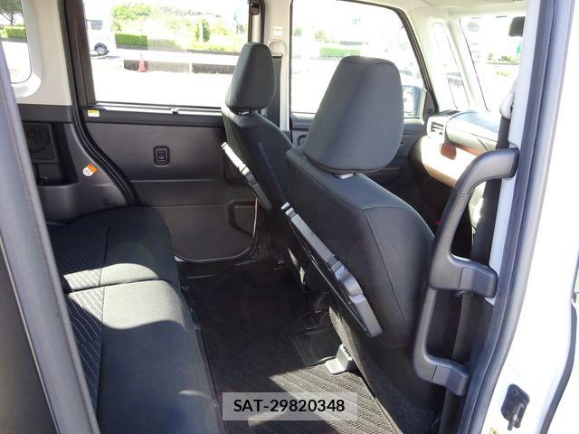 Toyota TANK 2019-04 6817529-13