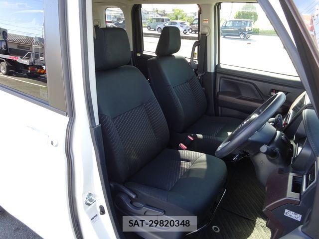 Toyota TANK 2019-04 6817529-8