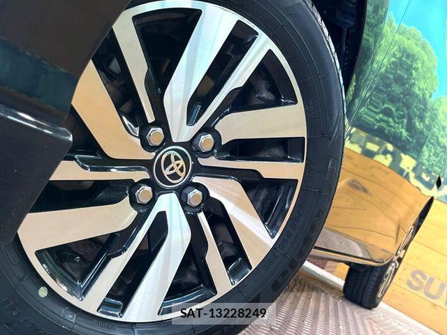 Toyota TANK 2019-06 7060997-12