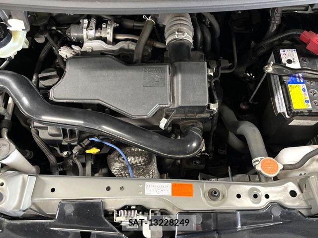 Toyota TANK 2019-06 7060997-17
