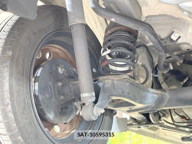 Toyota TANK 2017-04 7061001-18