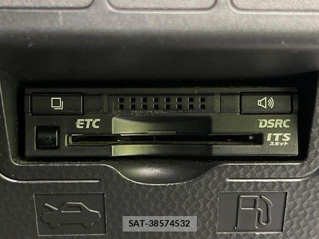 Toyota TANK 2017-01 7330517-6